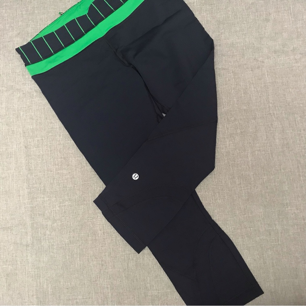Navy Blue and Green Lululemon Cropped Running Pants